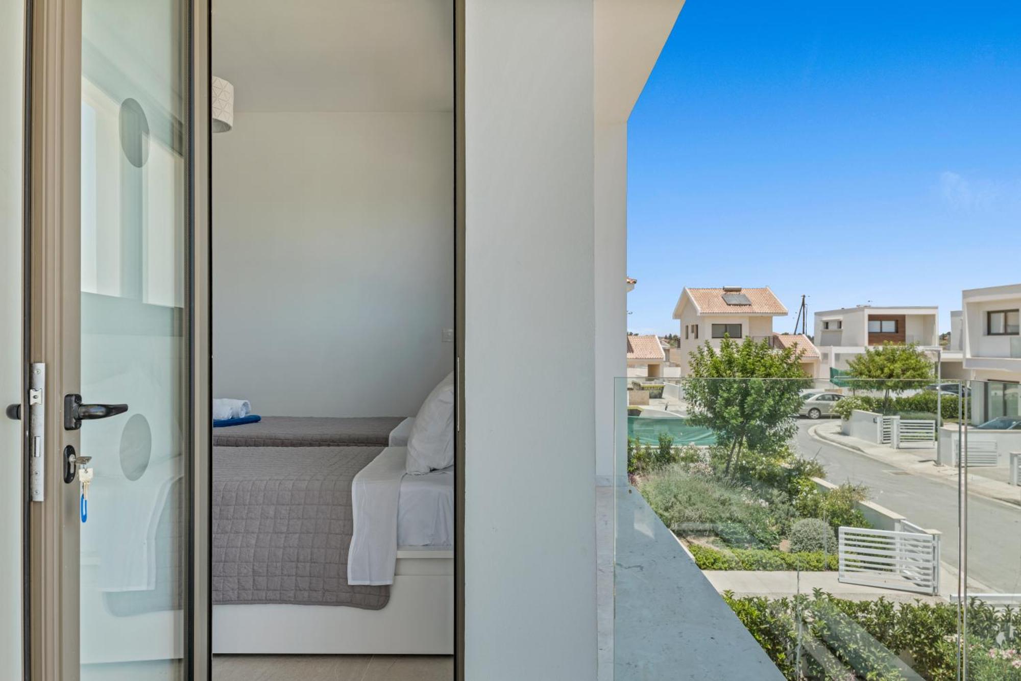 Serenity Waves Villa 16 Larnaca Exterior foto
